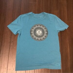 Women’s Blue Life is good t-shirt size small in great condition